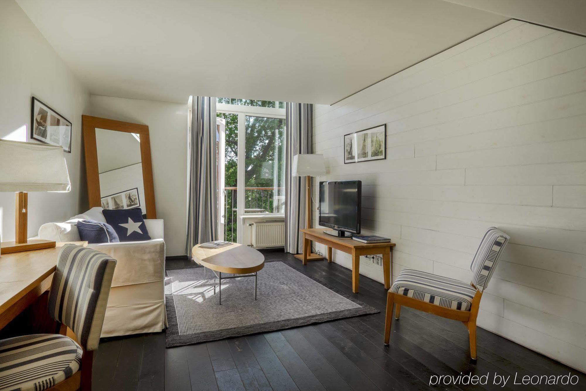 Hotel J, Stockholm, A Member Of Design Hotels Nacka Luaran gambar